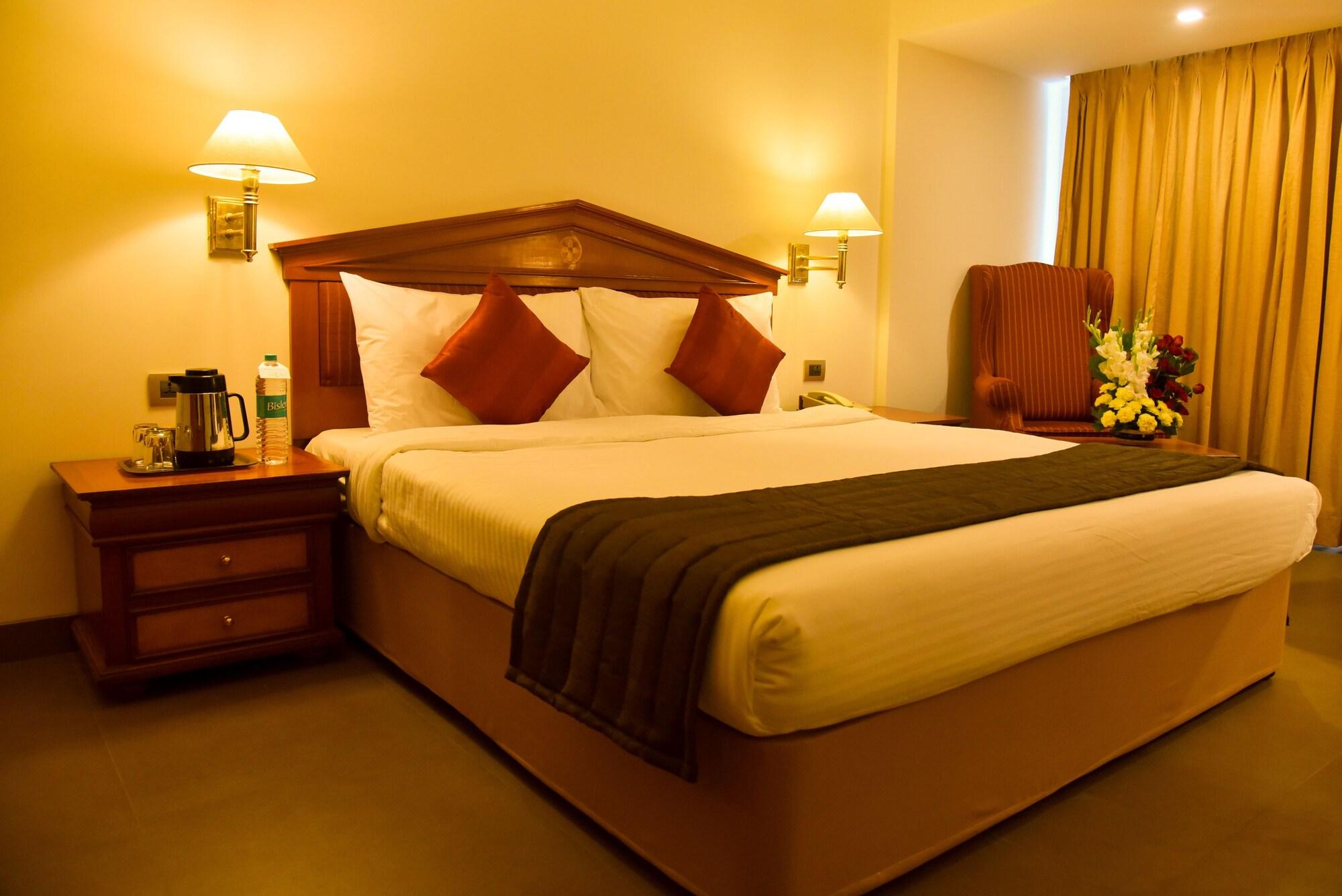 Hotel Sagar Plaza City Centre Poona Buitenkant foto