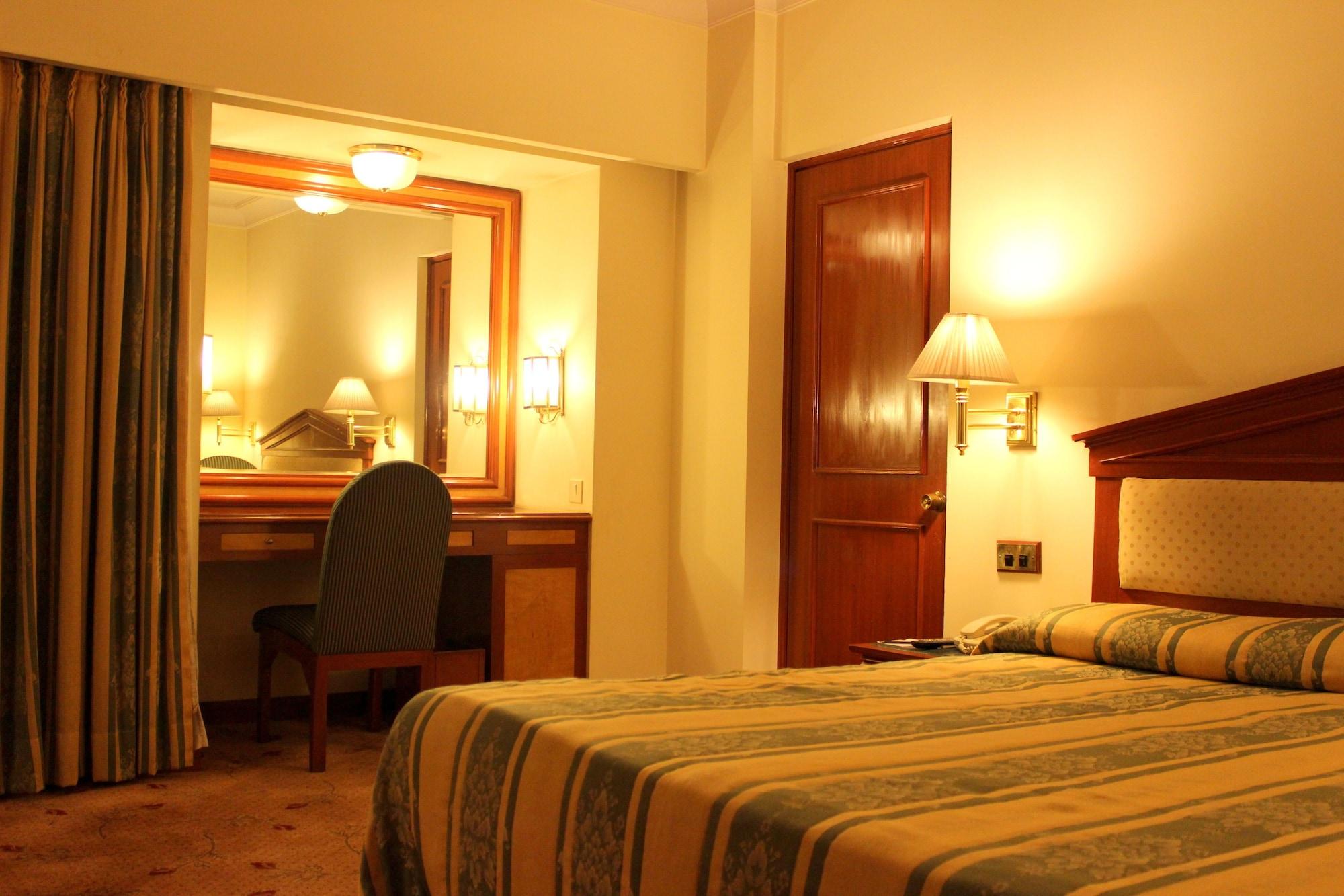 Hotel Sagar Plaza City Centre Poona Buitenkant foto