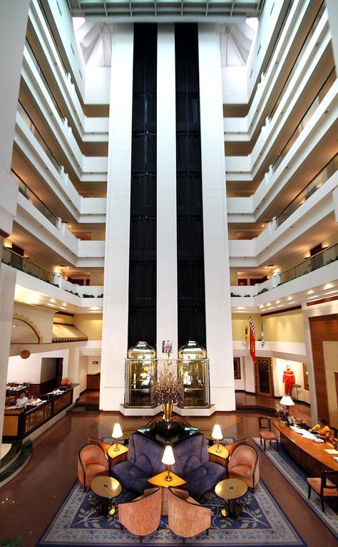 Hotel Sagar Plaza City Centre Poona Buitenkant foto