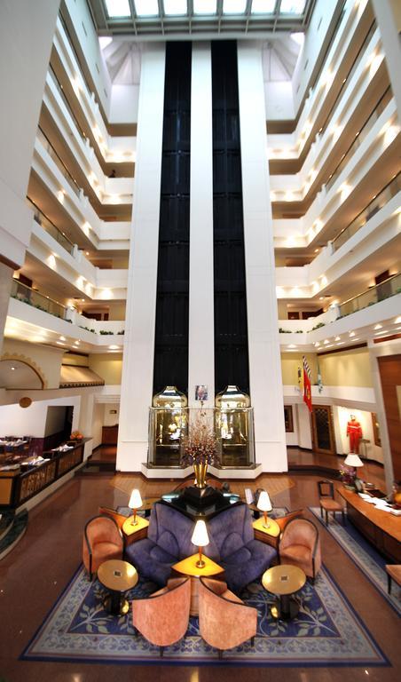 Hotel Sagar Plaza City Centre Poona Buitenkant foto