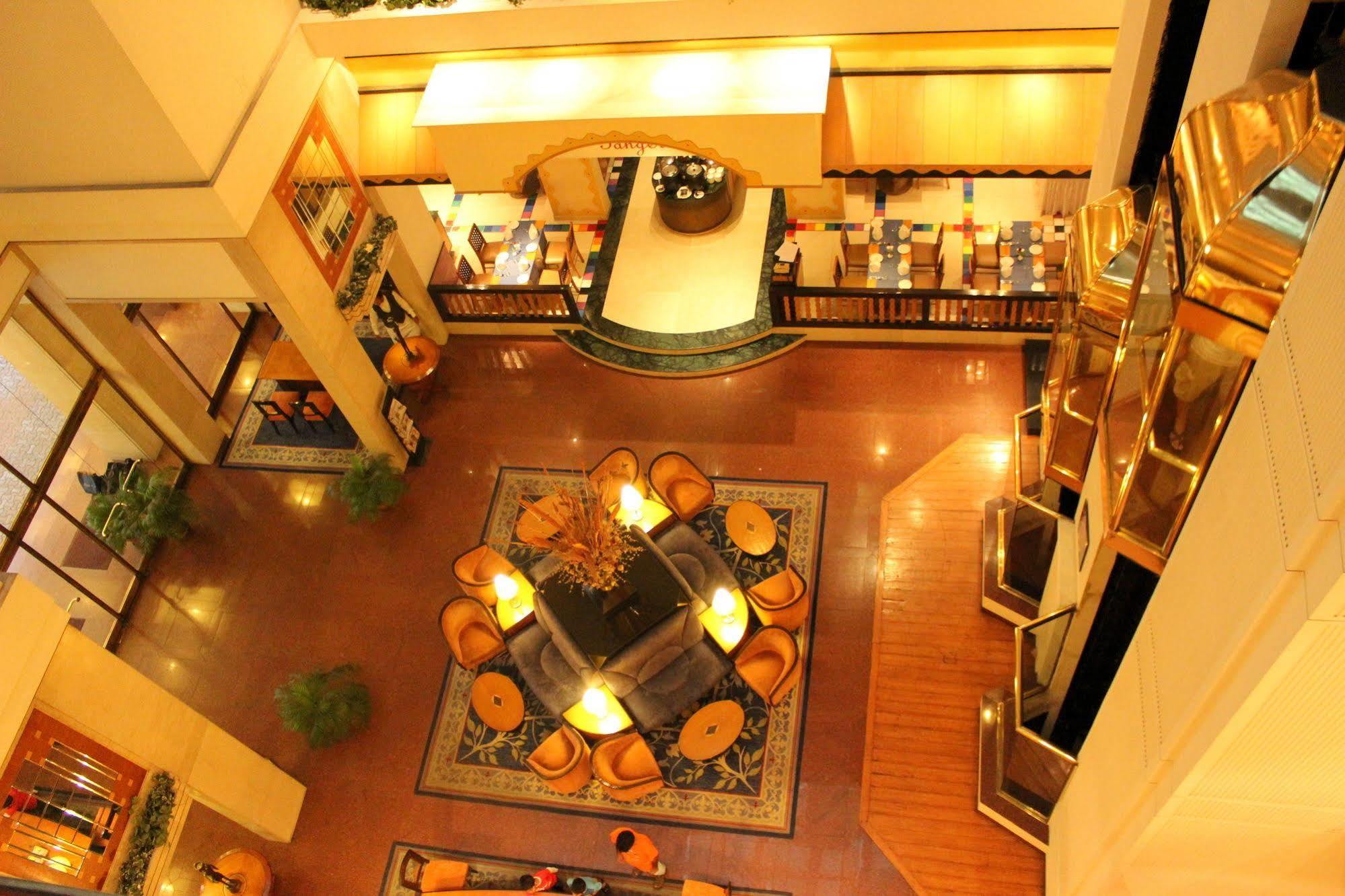 Hotel Sagar Plaza City Centre Poona Buitenkant foto